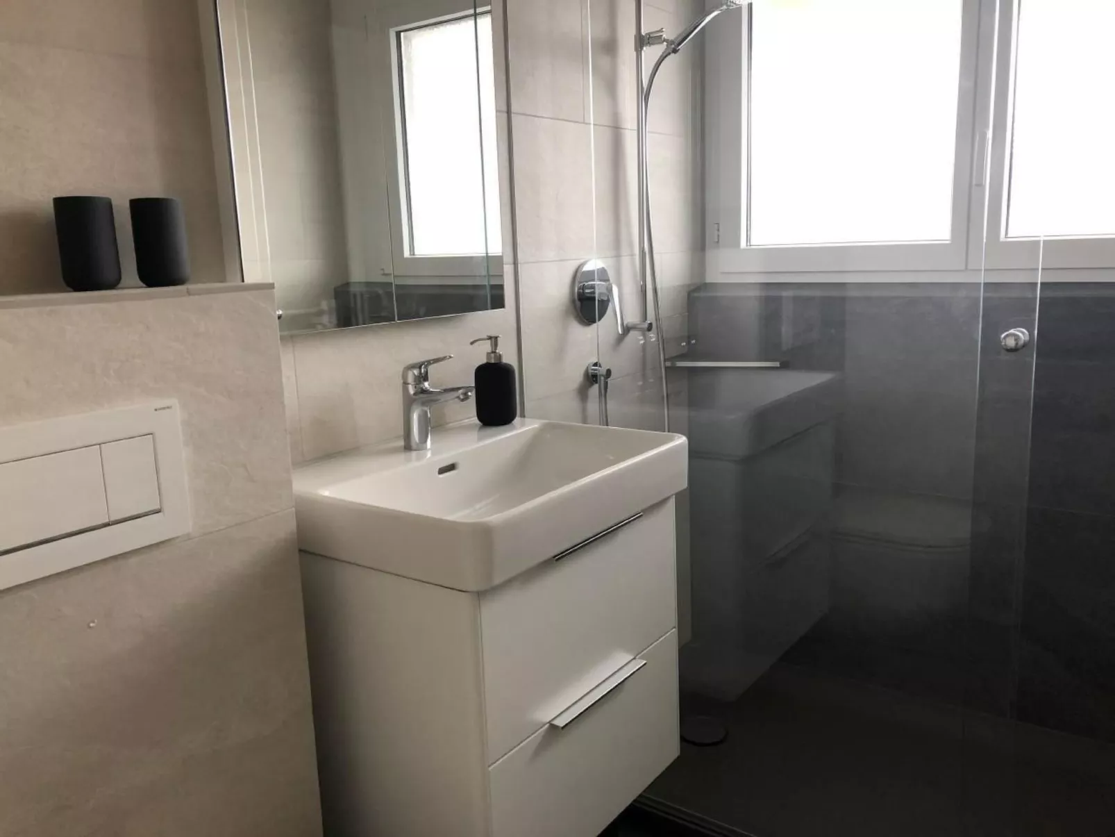 Studio "Rubi" Weggis-Image-tags.info