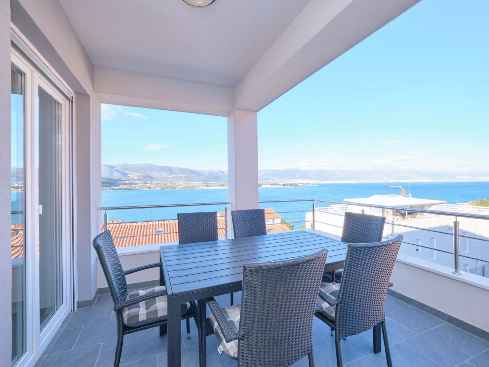 Für 4 Personen ca. 65 m&sup2; in Mastrinka, Adriaküste Kroatien (Kroatische Ins-Draußen