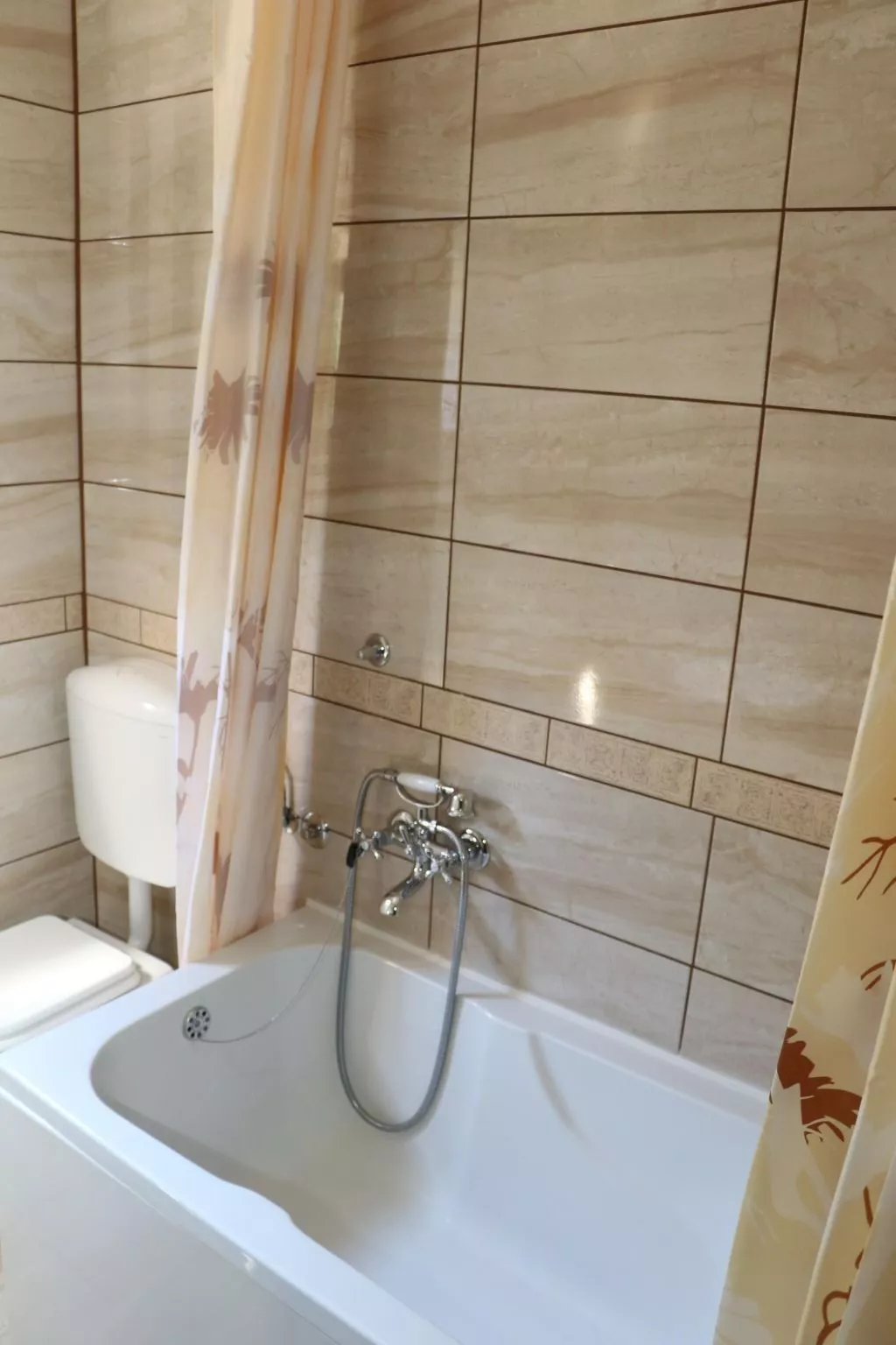 Mit Garten, Grill und Terrasse-Inside