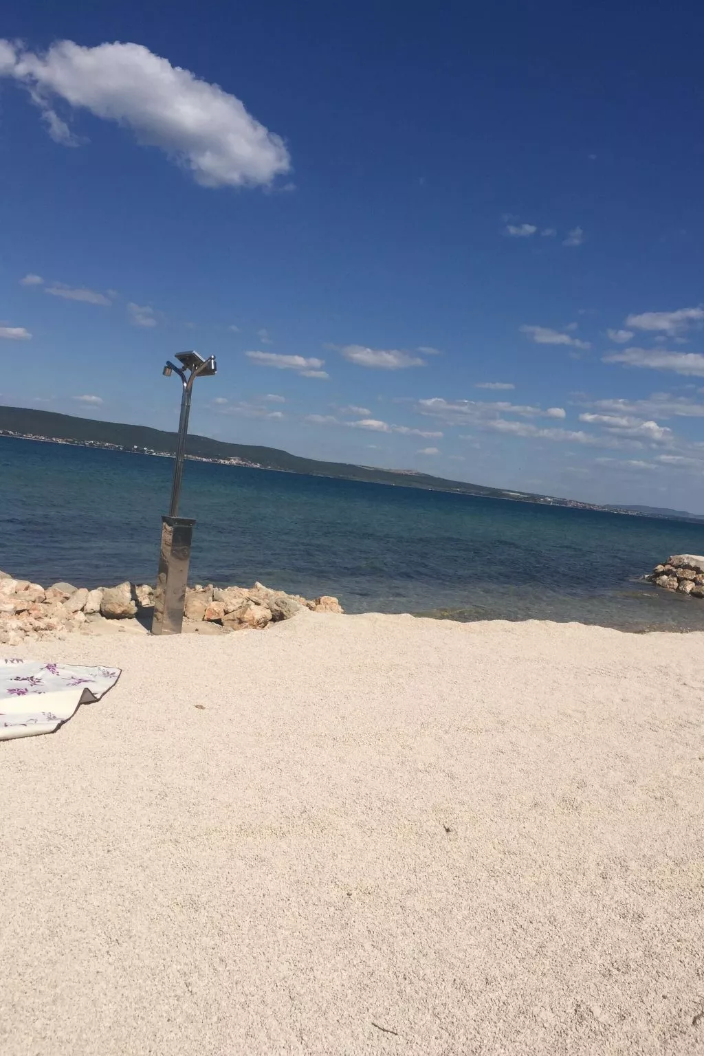 Für sechs Personen mit Terrasse im Erdgeschoss gelegen-Image-tags.info