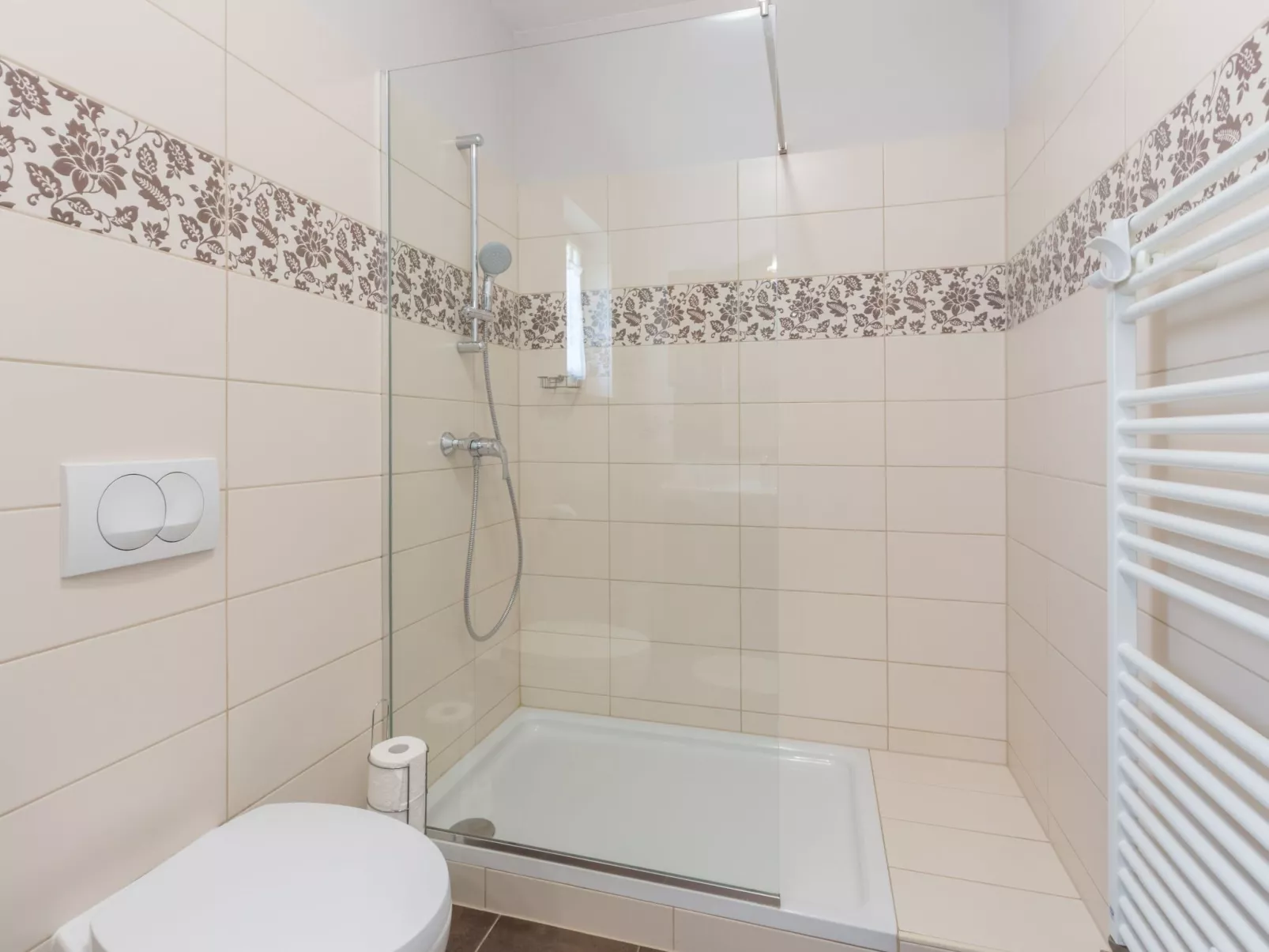 Villa mit Pool, Garten und Sommerküche-Inside