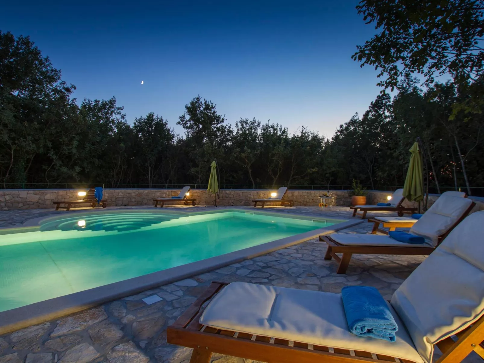 Villa Marina, mit Zugang zu zwei Gemeinschaftspools-Dehors