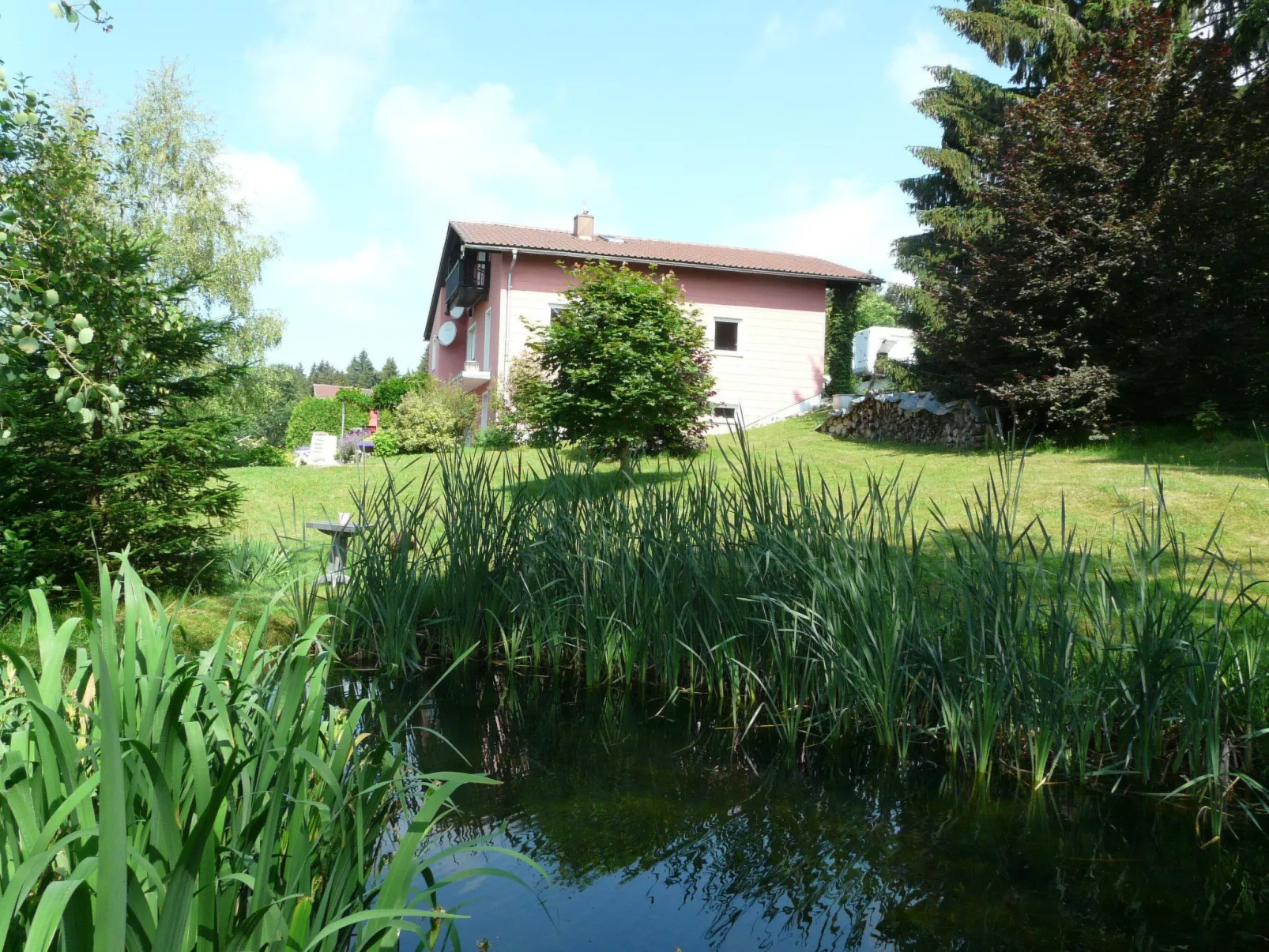 Mit Bergblick-Outside