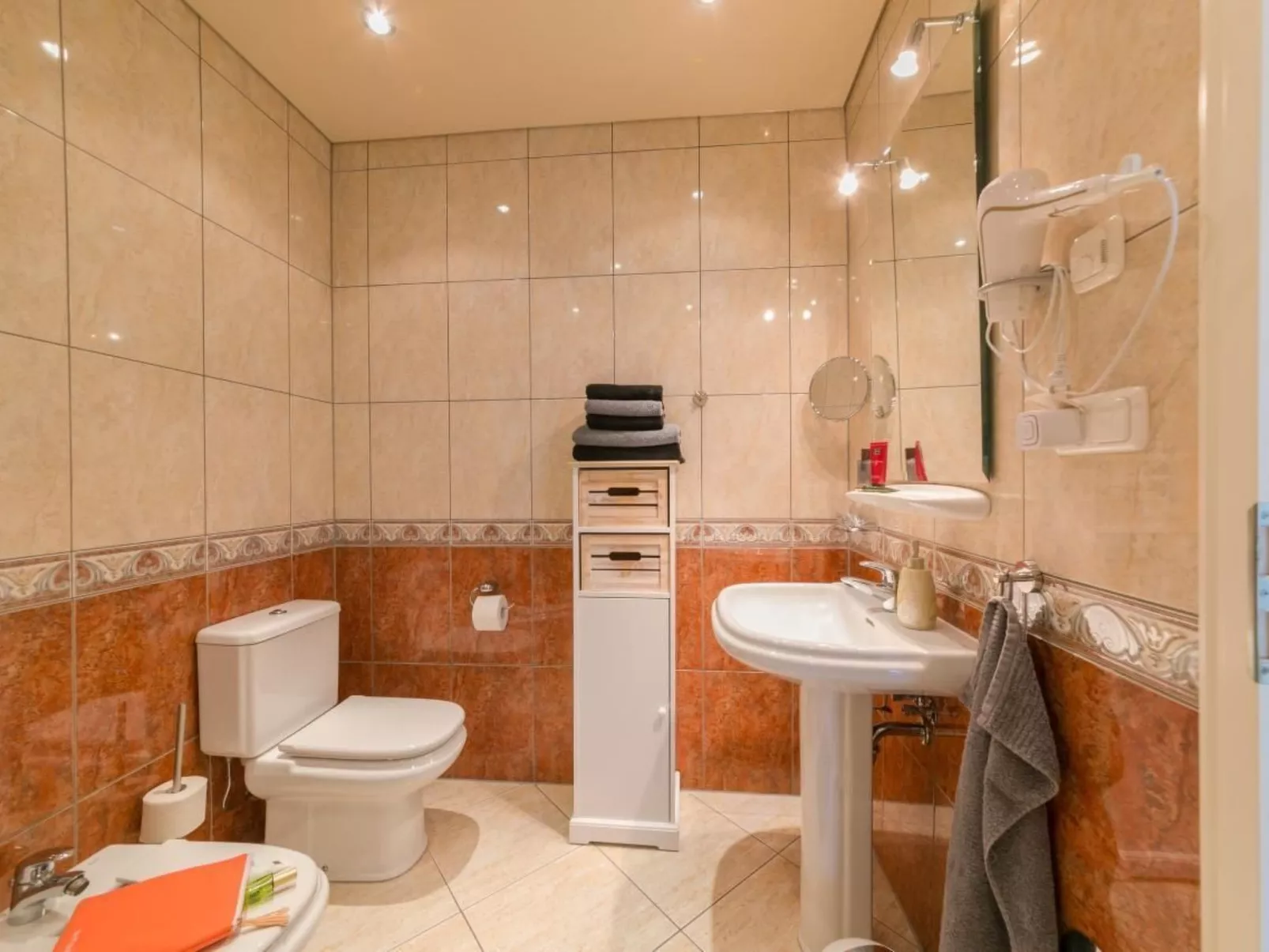 Appartement mit Blick auf das Wasser-Inside