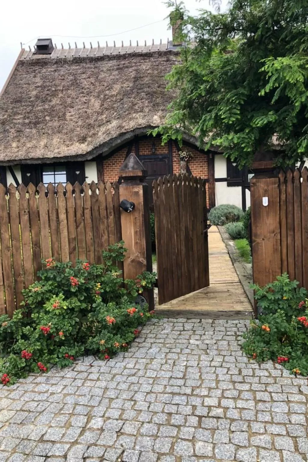 In Gąski mit Gepflegtem Garten-Dedans