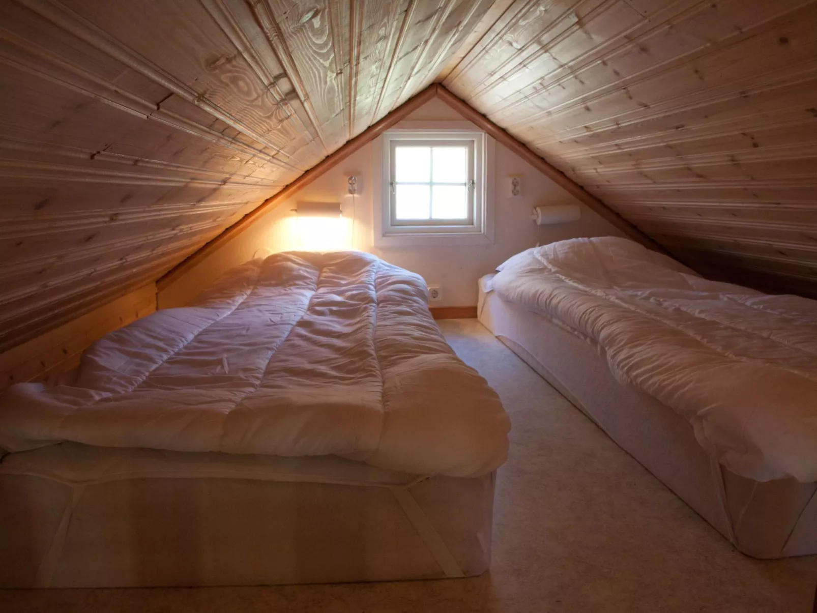 Holzhaus mit überdachter Terrasse-Inside