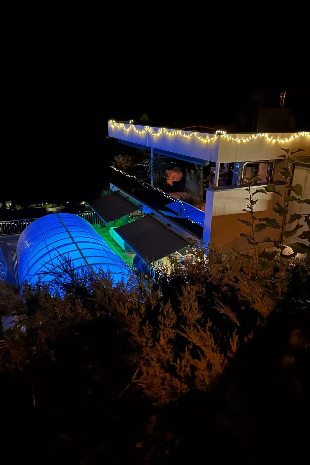 Komfortables Ferienhaus in Landeck mit Pool-Outside