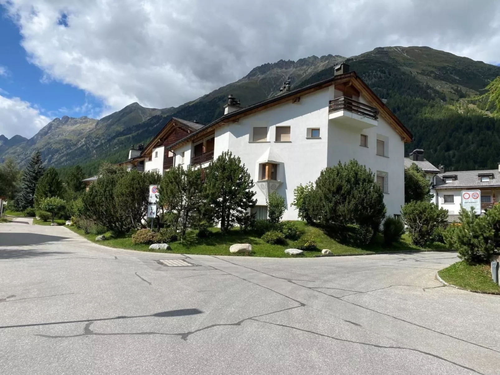 Chesa Bernina 3-Dehors