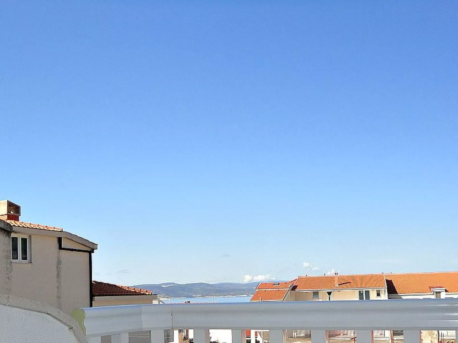 Wohnung mit Balkon und Meerblick in Strandnähe-Inside