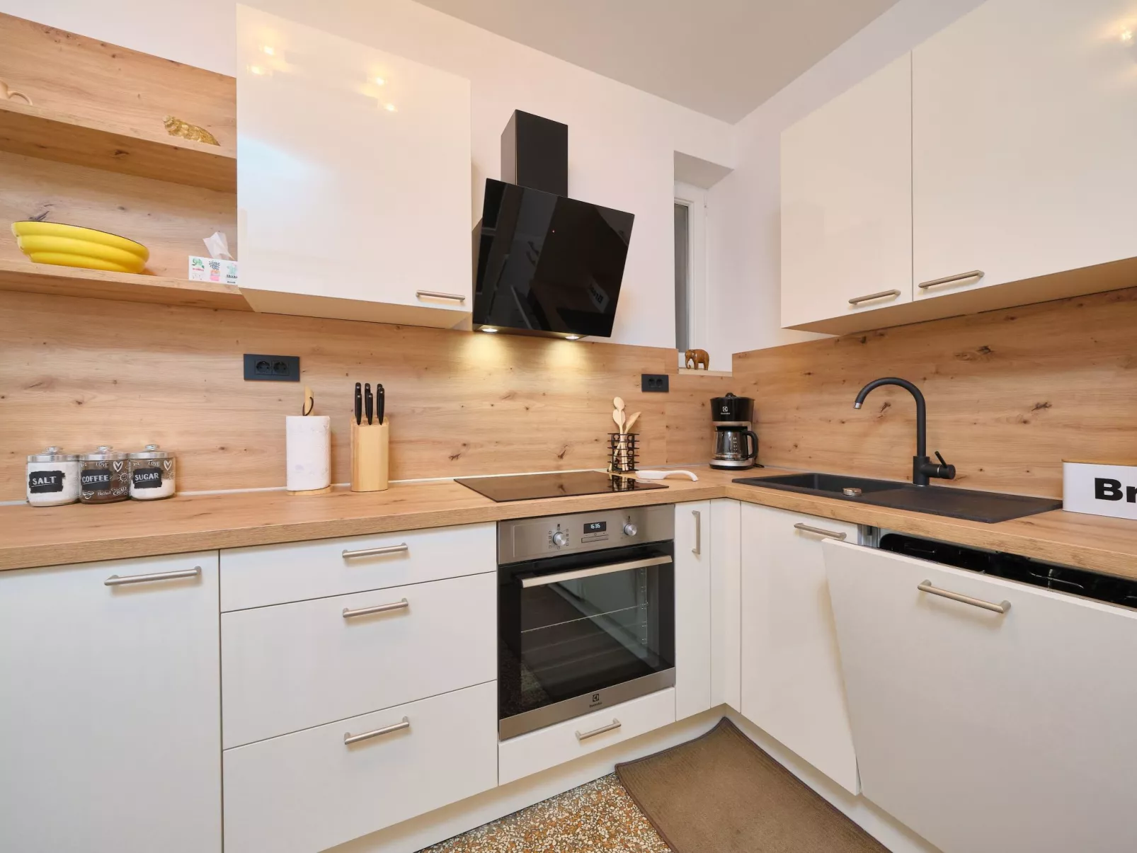 Für 4 Personen ca. 80 m&sup2; in Split, Dalmatien (Gespanschaft Split-Dalmatien-Inside