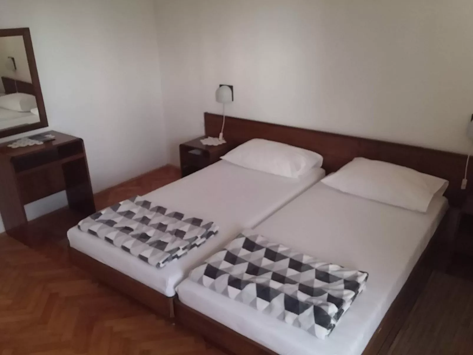 Katarina mit Garten und Grill-Inside