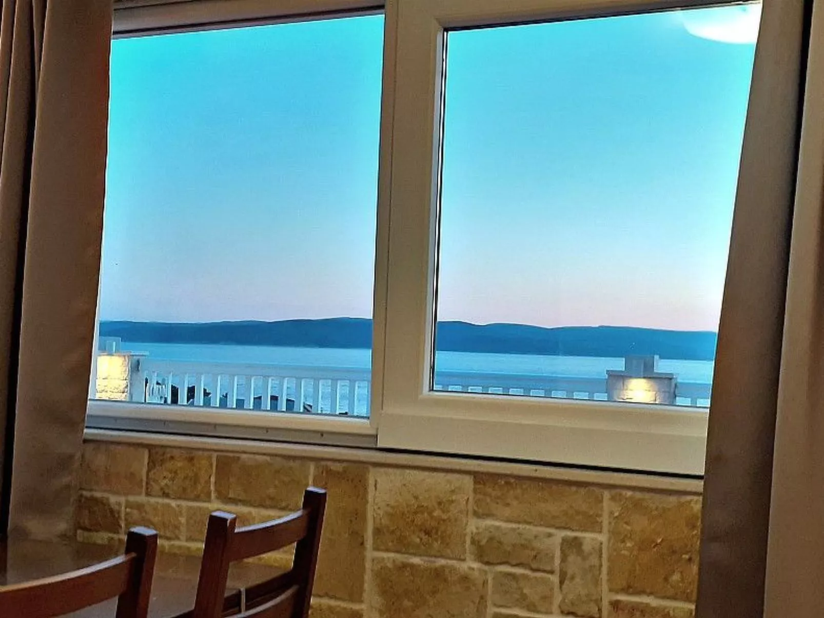 Schöne Ferienwohnung in Baska Voda mit Terrasse-Inside