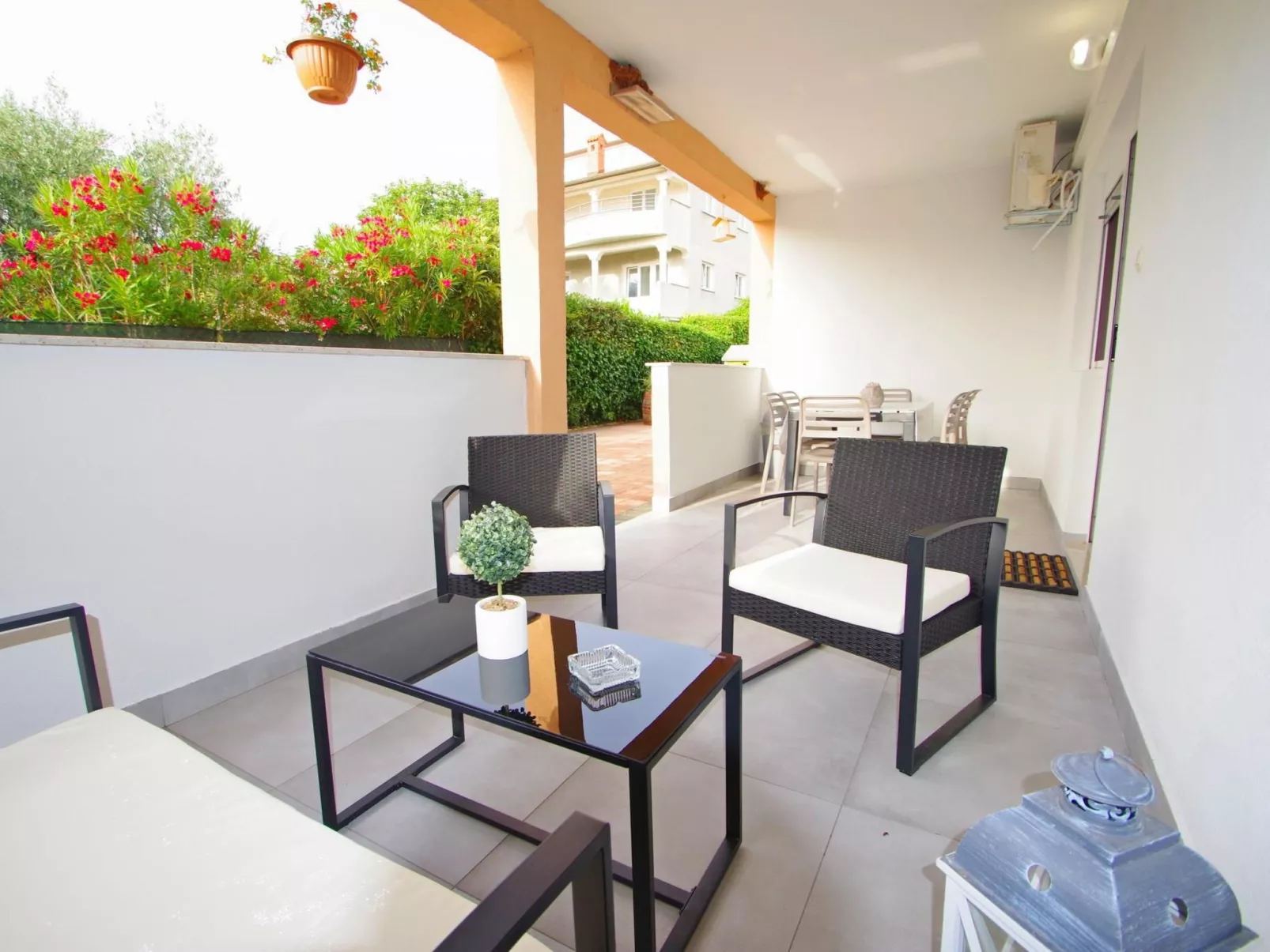 Angenehme Wohnung in Valbandon, Privatparkplatz-Outside