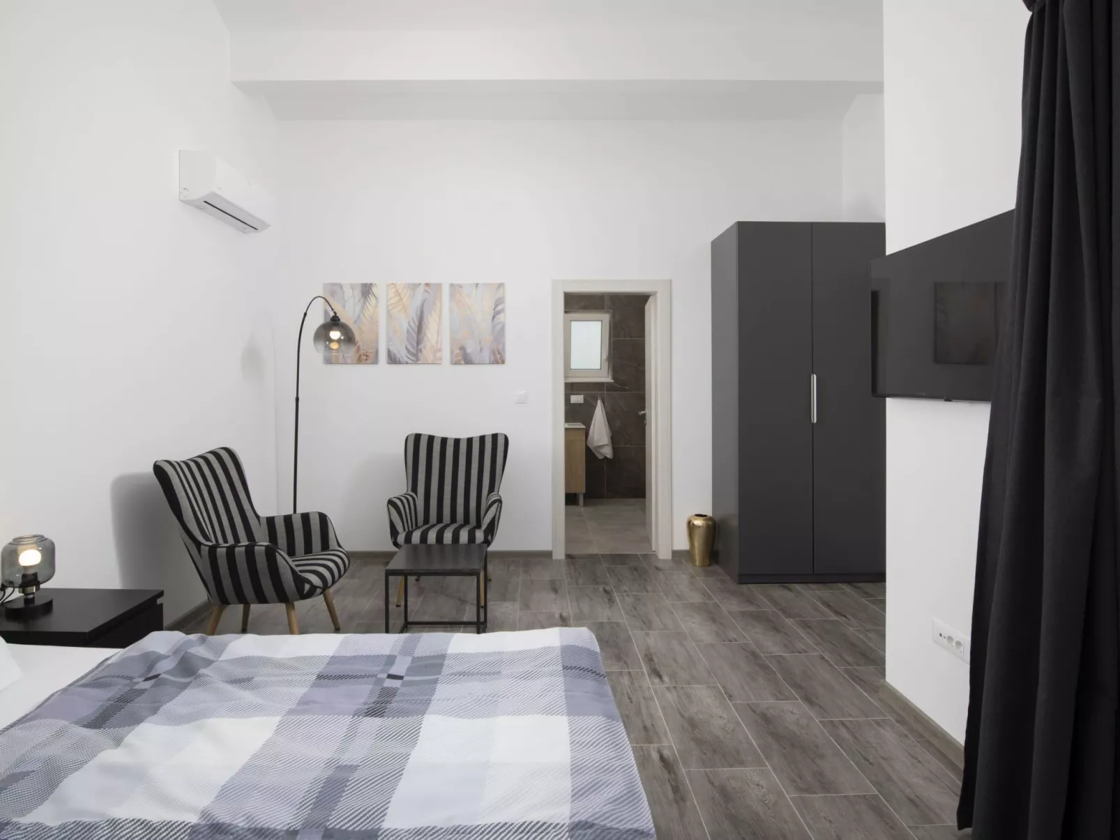 Villa Euphoria mit Pool, Sauna und Whirlpool-Inside