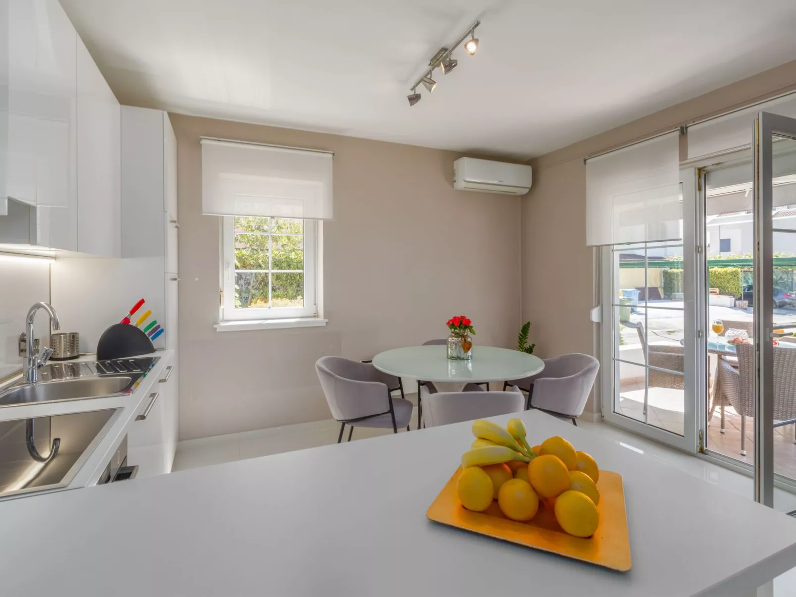 Sara Premium-Drinnen