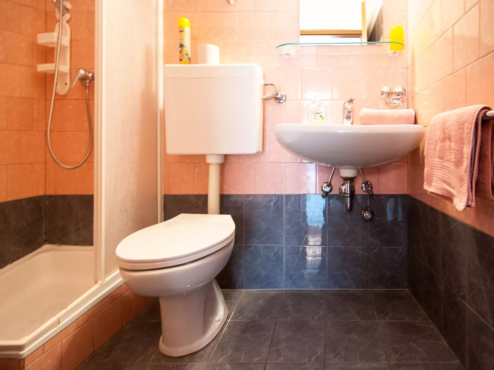 "Adria Parkside" mit Terrasse-Inside