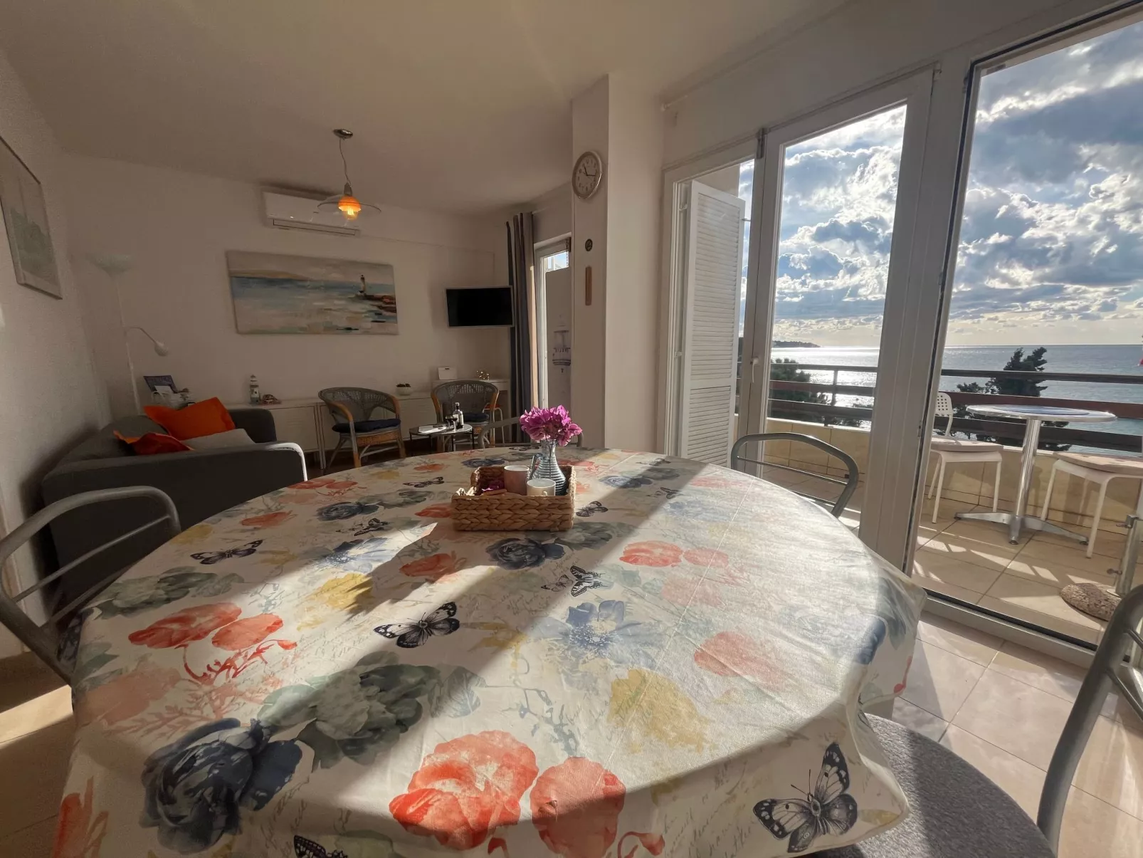 Apartment Marijana mit Meerblick-Drinnen