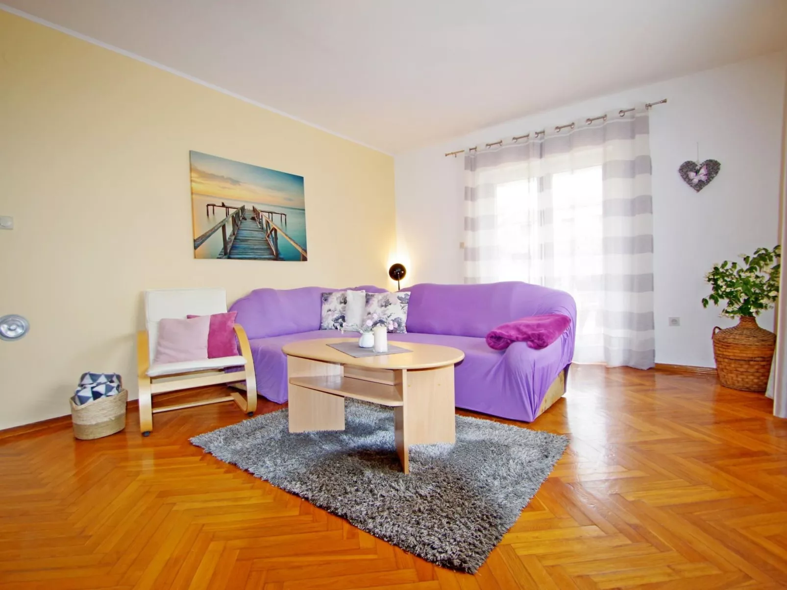 In Vorort von Pula, Valdebek-Inside