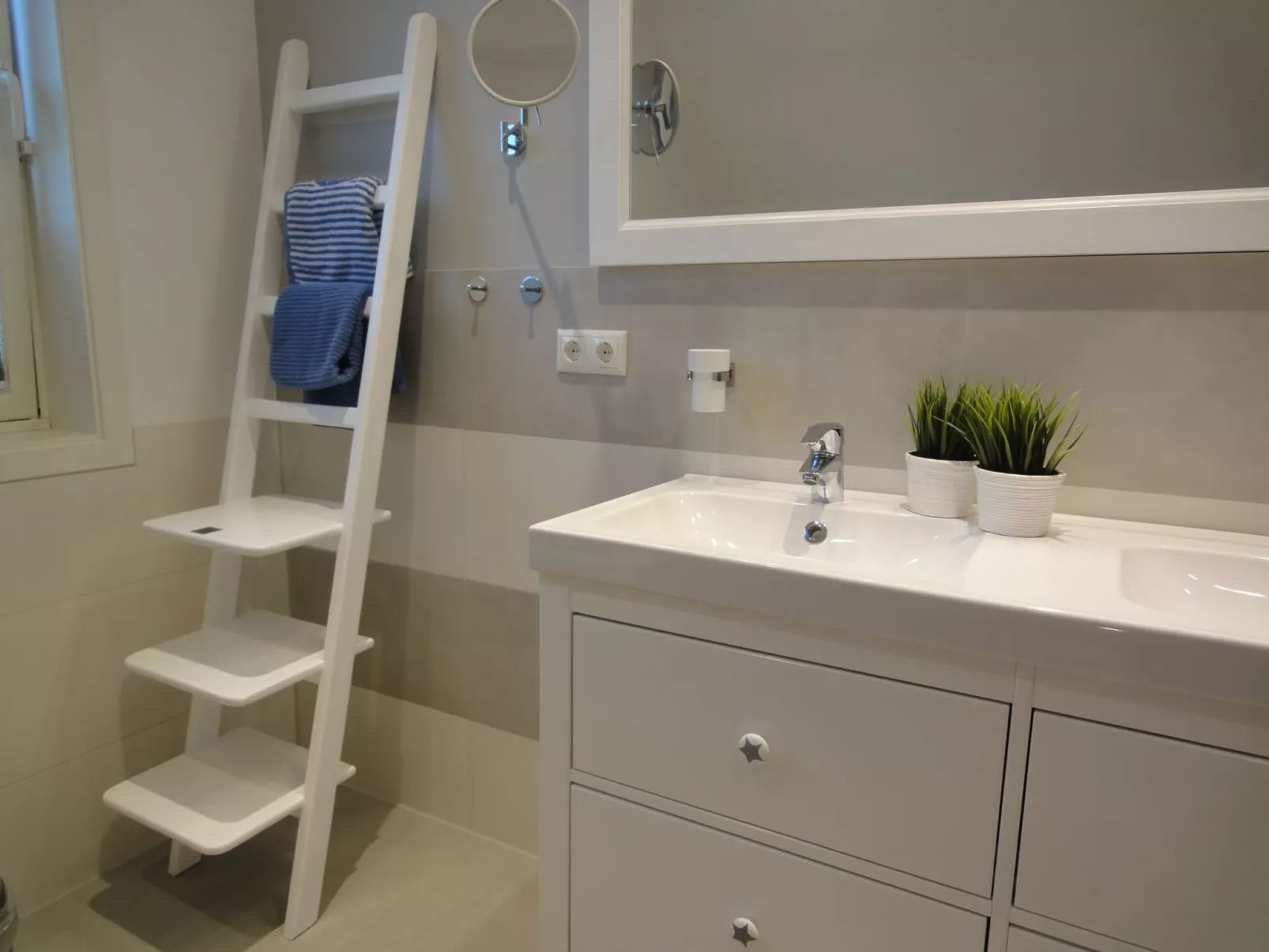 Komfortables Ferienhaus in Breege mit Sauna-Image-tags.info