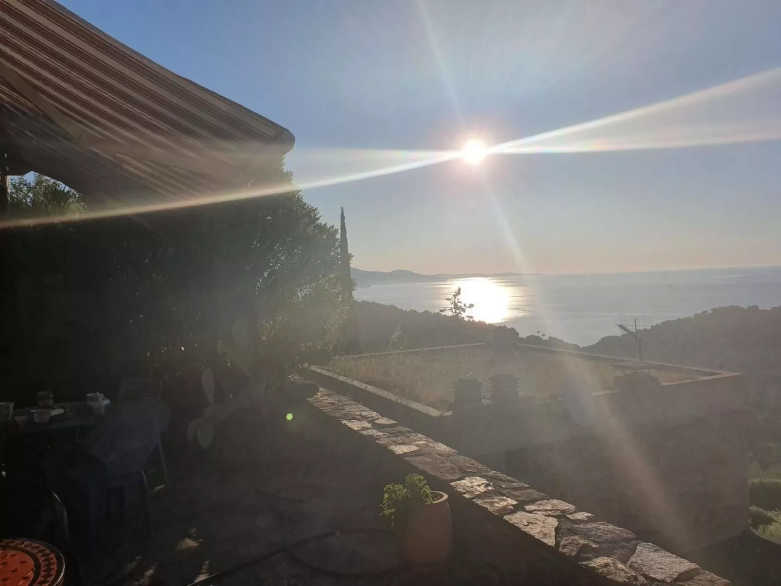 Gaou-Benat. Meerblick Private & bewachte Domäne.-Dedans