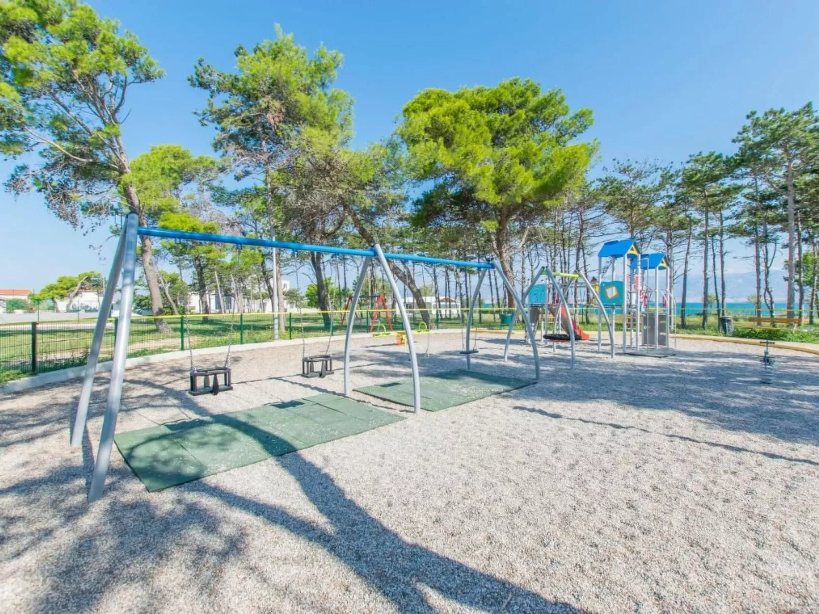 Wohnung "Mira" direkt am Strand-Draußen