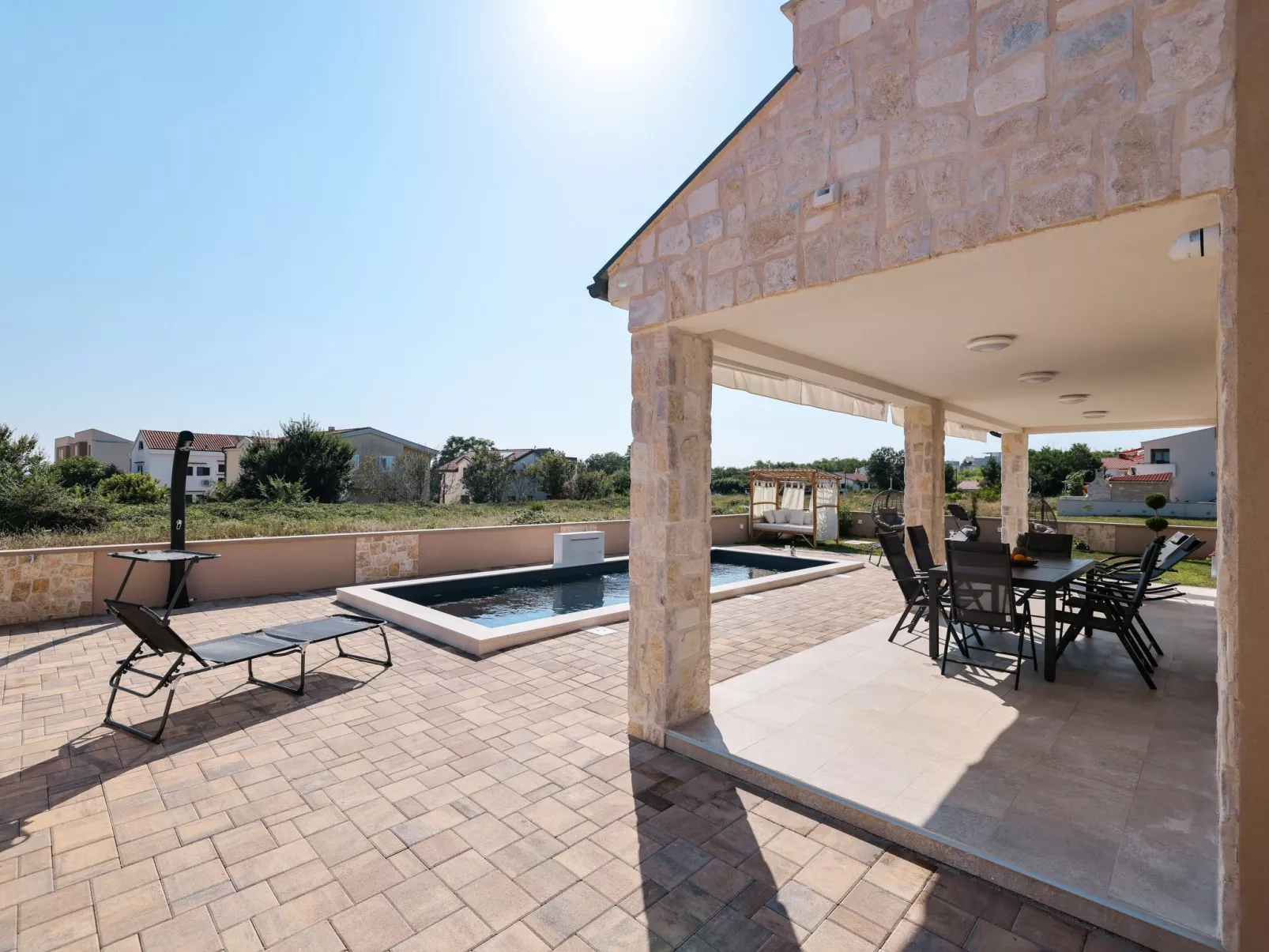 Villa mit beheiztem Pool in der Nähe des Meeres-TA Leut Agency-Outside