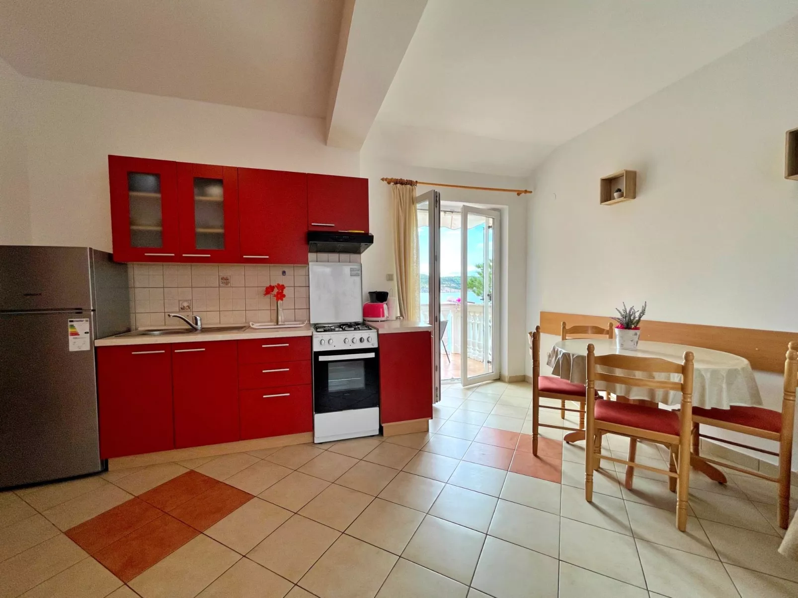 Vila Tiha Lili-Image-tags.info