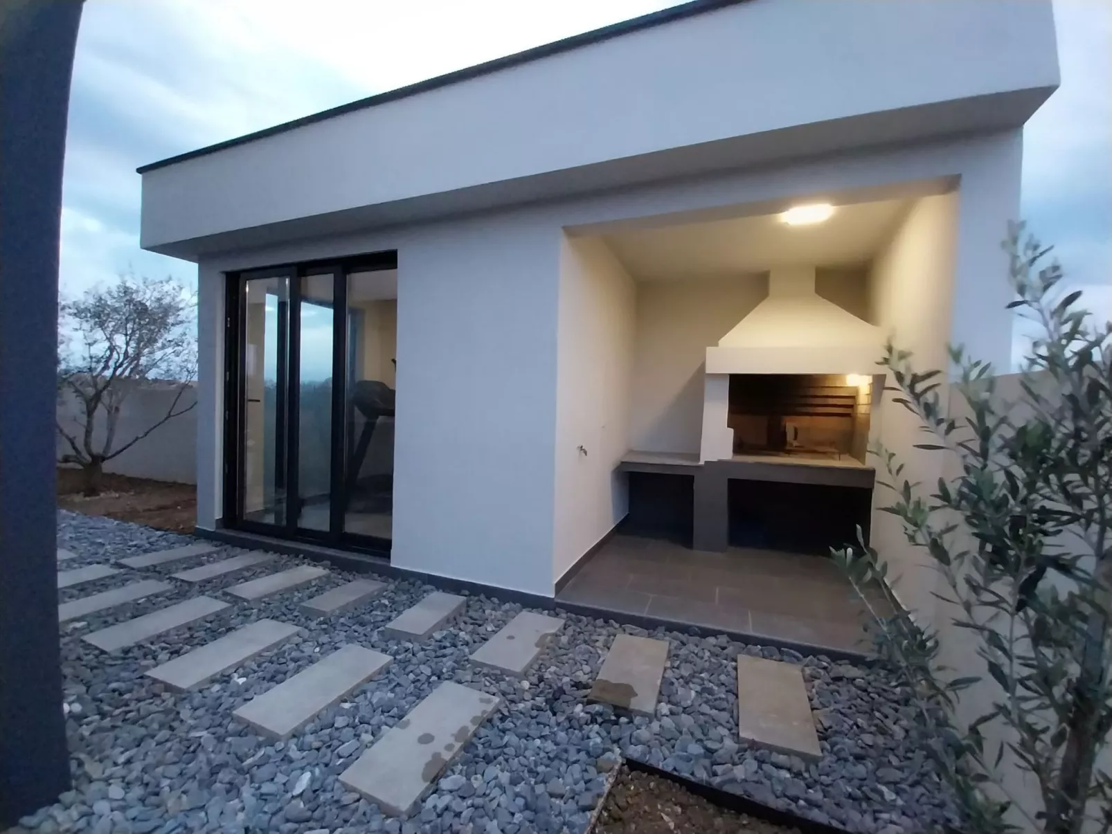 Villa Angelo mit Sauna, Fitnessraum und Pool-Draußen