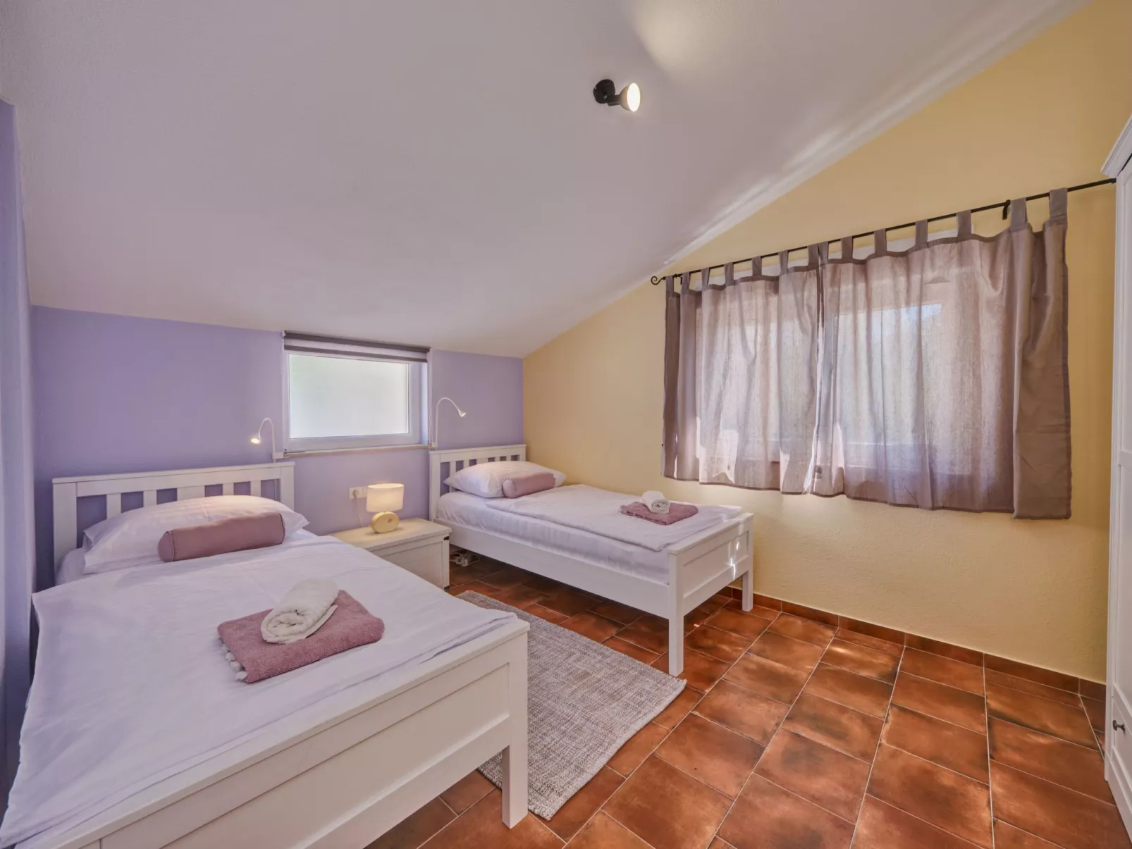 Anovi Holiday Home 1 - Haus mit zwei Schlafzimmern-Inside