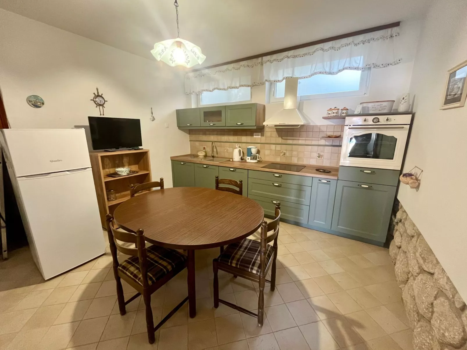 Gemütliches Appartement in Dramalj mit Schöner Terrasse und Meerblick-Inside