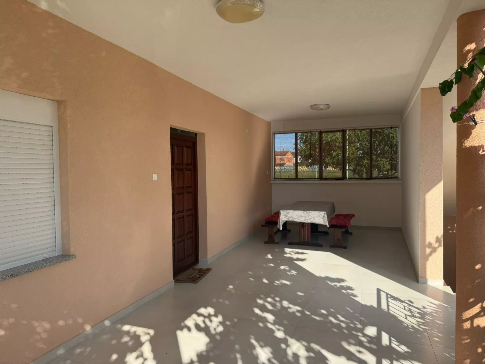 Appartement mit überdachter Terrasse-Dehors