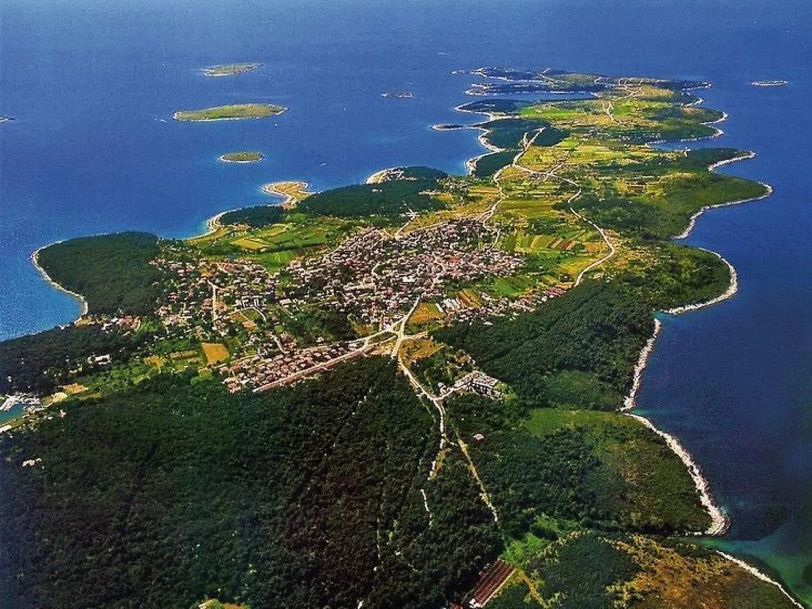 Wohnung in Premantura mit privatem Parkplatz-Draußen