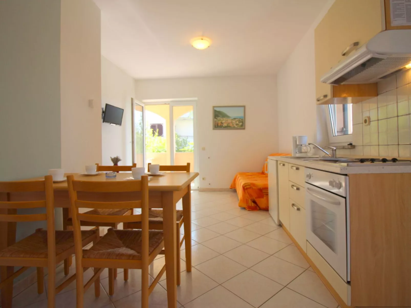 Iko 1  in Porec mit Terrasse-Drinnen