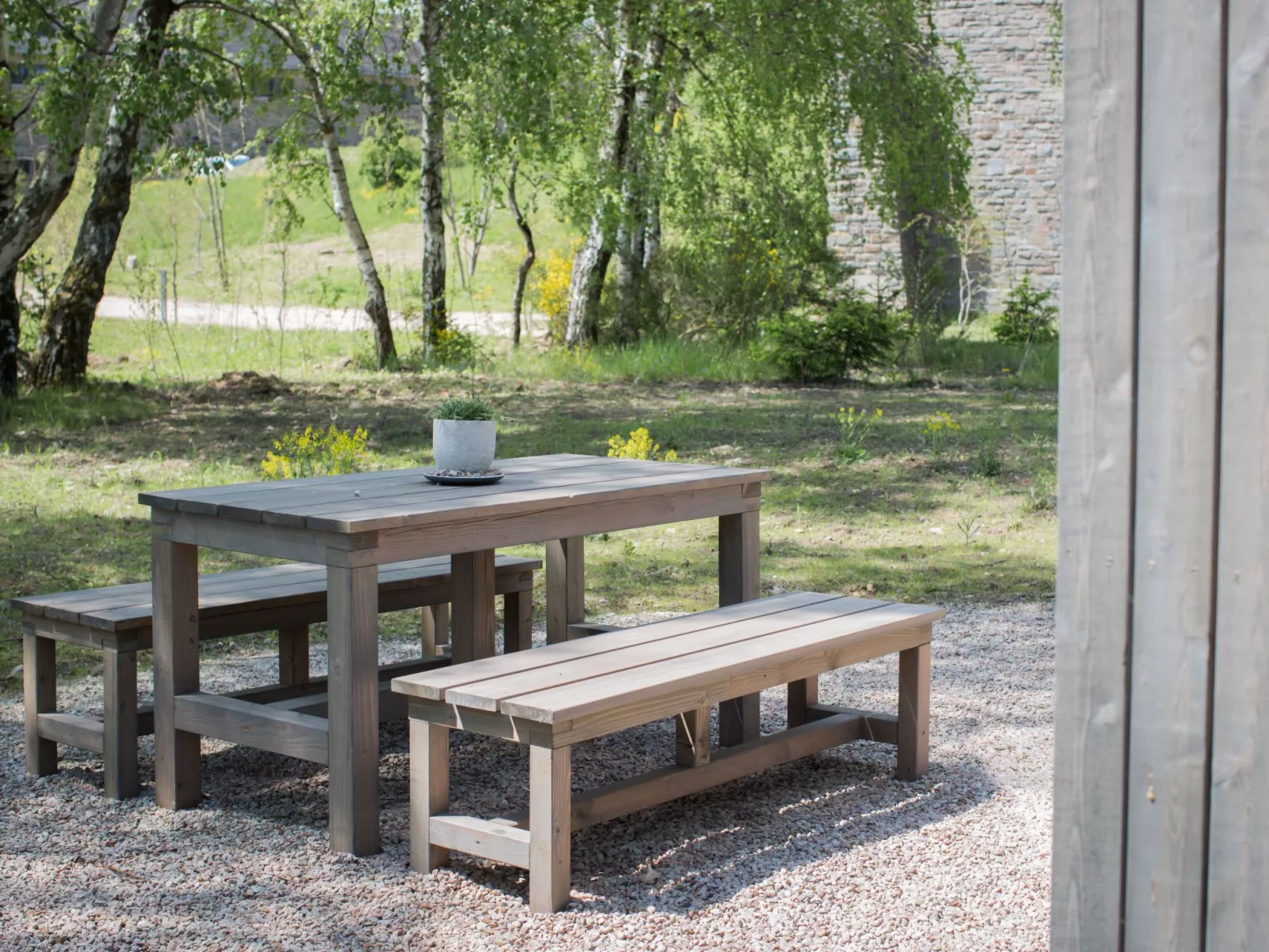 (VII) Cabin Cozy-Outside