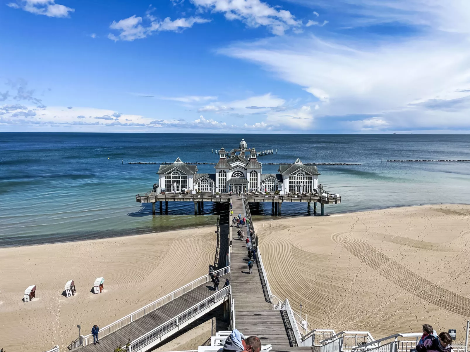 Ferienbungalow mit Terrasse und Seeblick in Sellin-Area