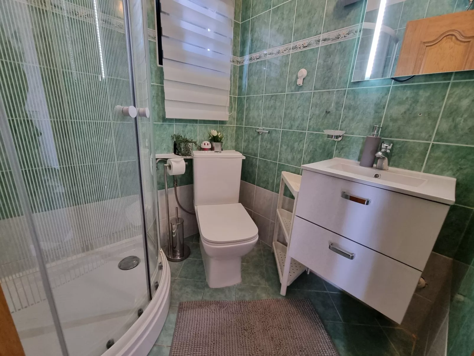 Mit privatem Pool und Sauna-Inside