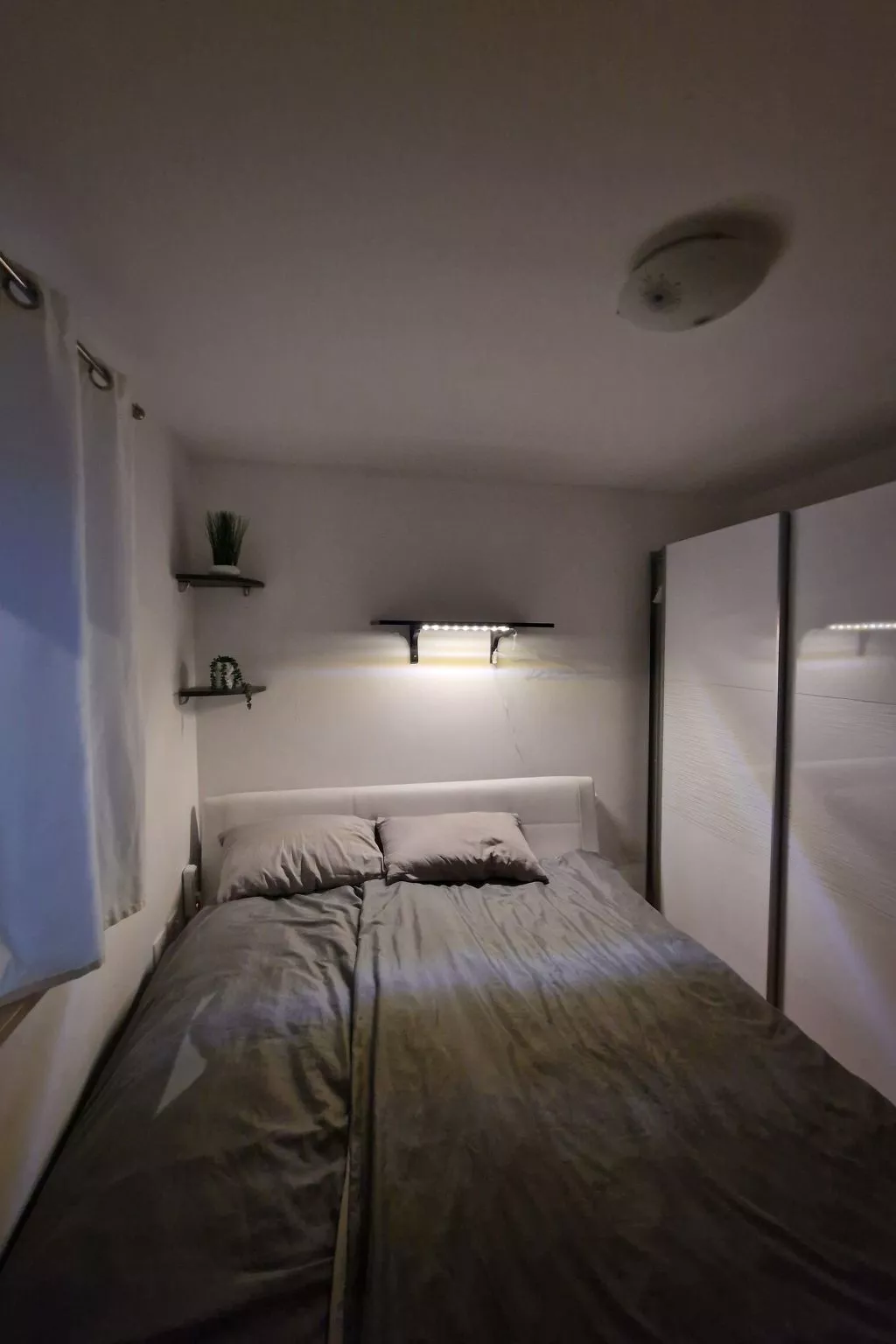 Gemütliche, gepflegte Ferienwohnung-Dedans