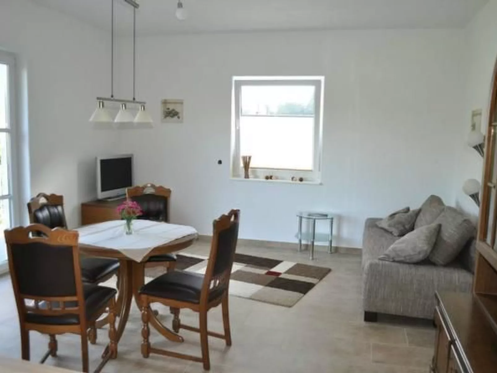 Am Waldesrand-Inside