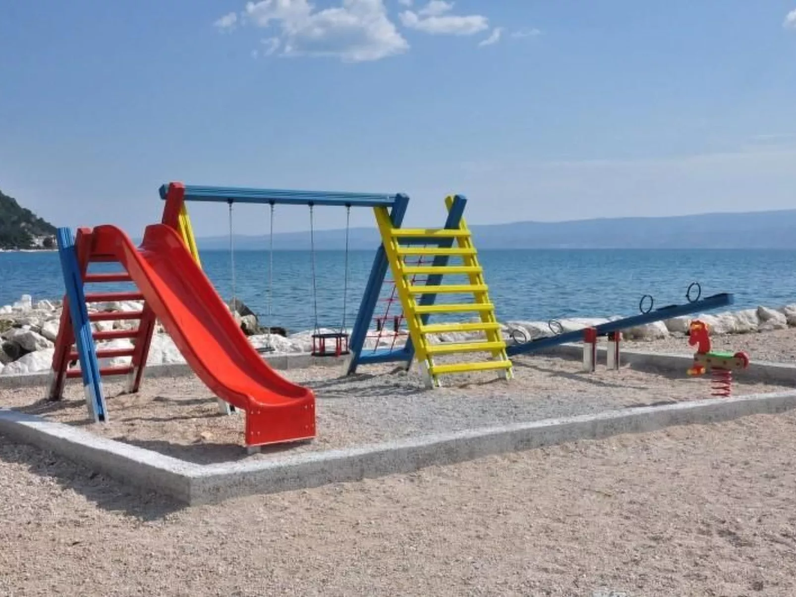 Maric mit Terrasse und Balkon-Dehors