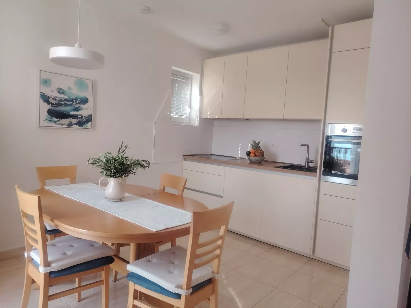 Mit Balkon und Meerblick-Dedans