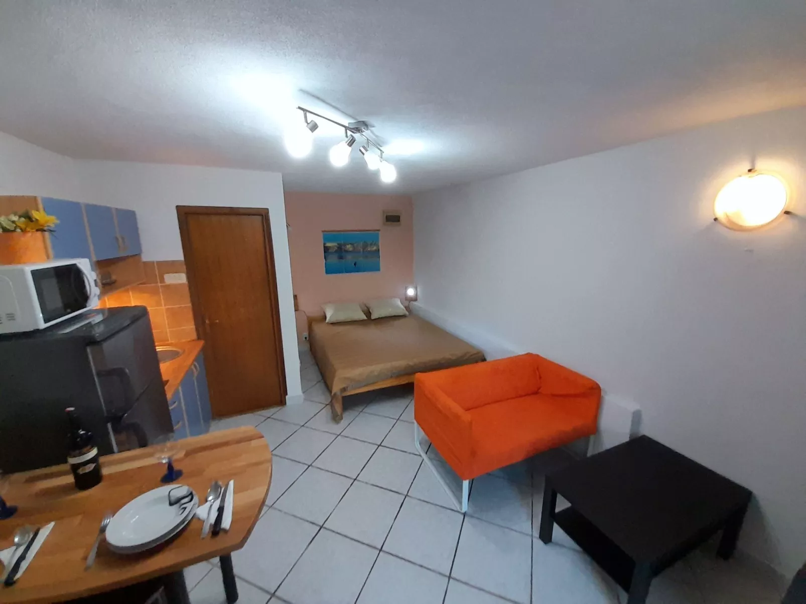 Studio mit Terrasse für zwei Personen-Drinnen