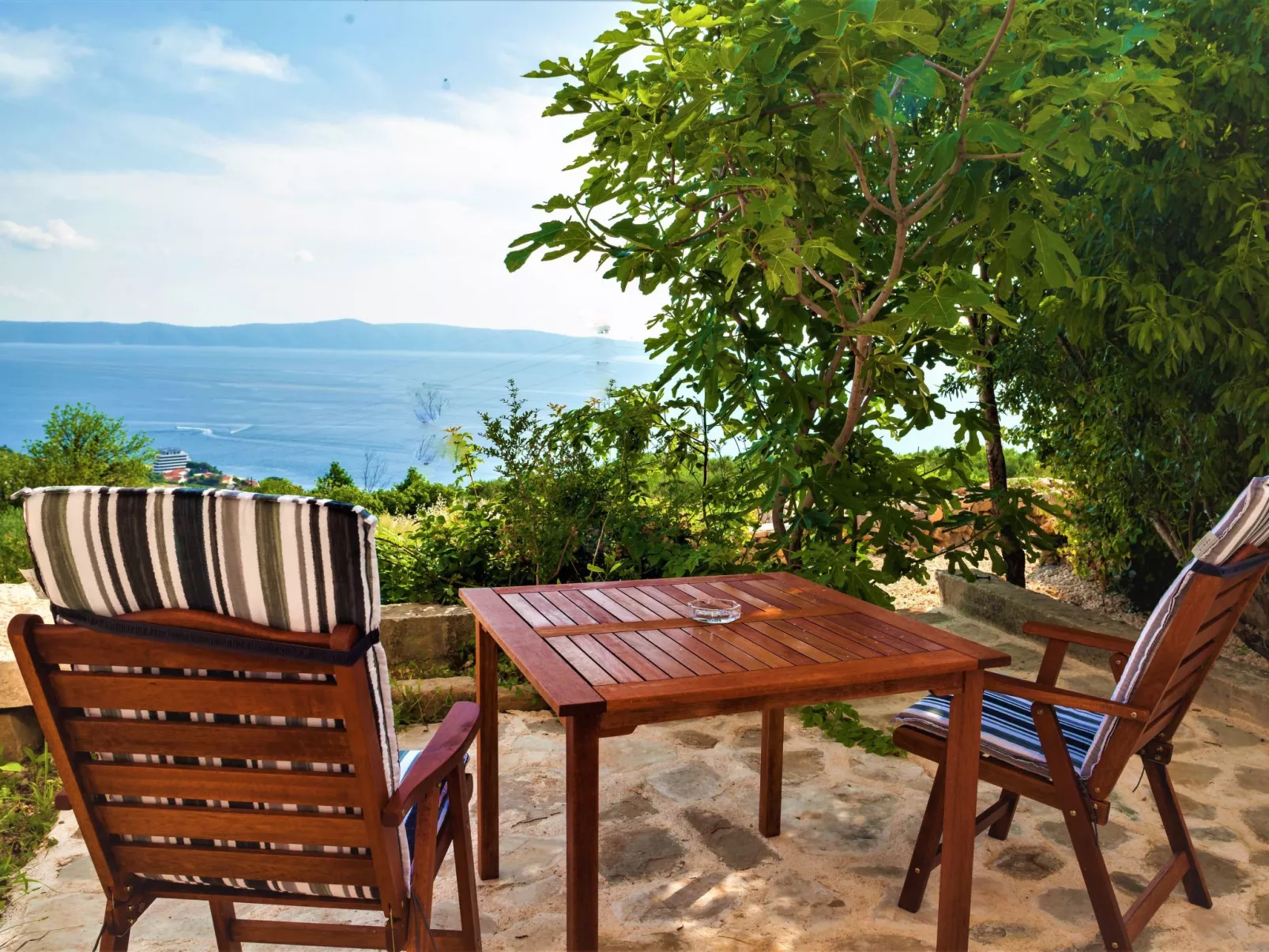 Wunderschöne Steinvilla mit tollem Ausblick-Dehors