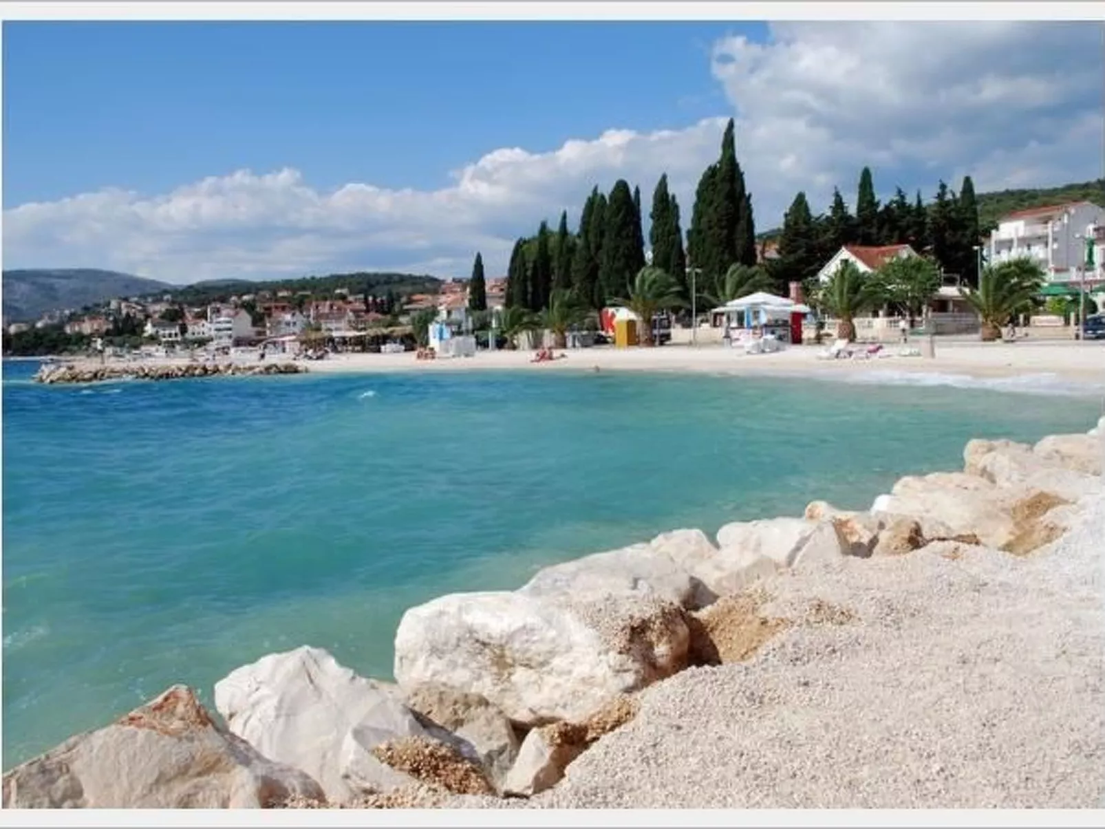 Mit Terrasse und Grill-Image-tags.info