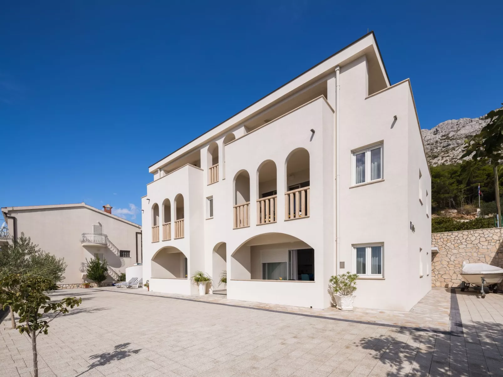 Moderne Ferienwohnung Daria mit Panoramablick-Outside