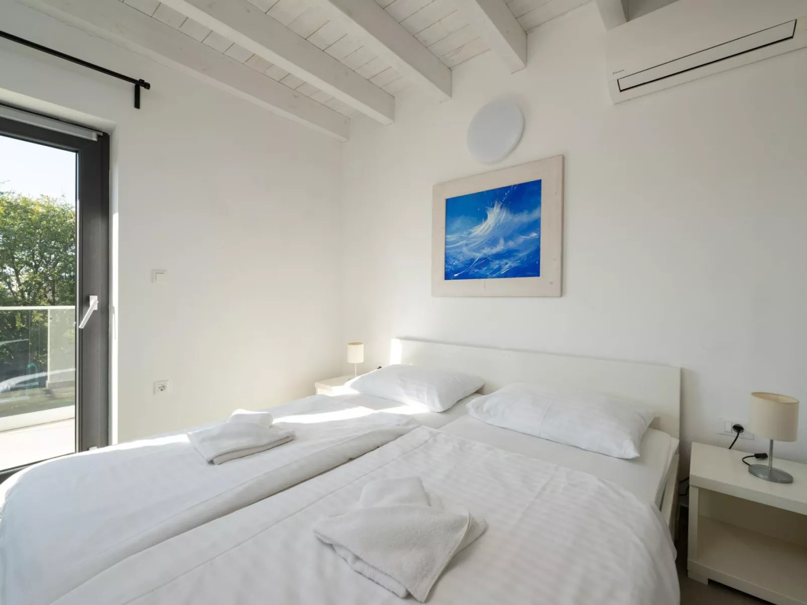 Villa Sole am Meer mit Pool, Sauna, Whirlpool-Drinnen