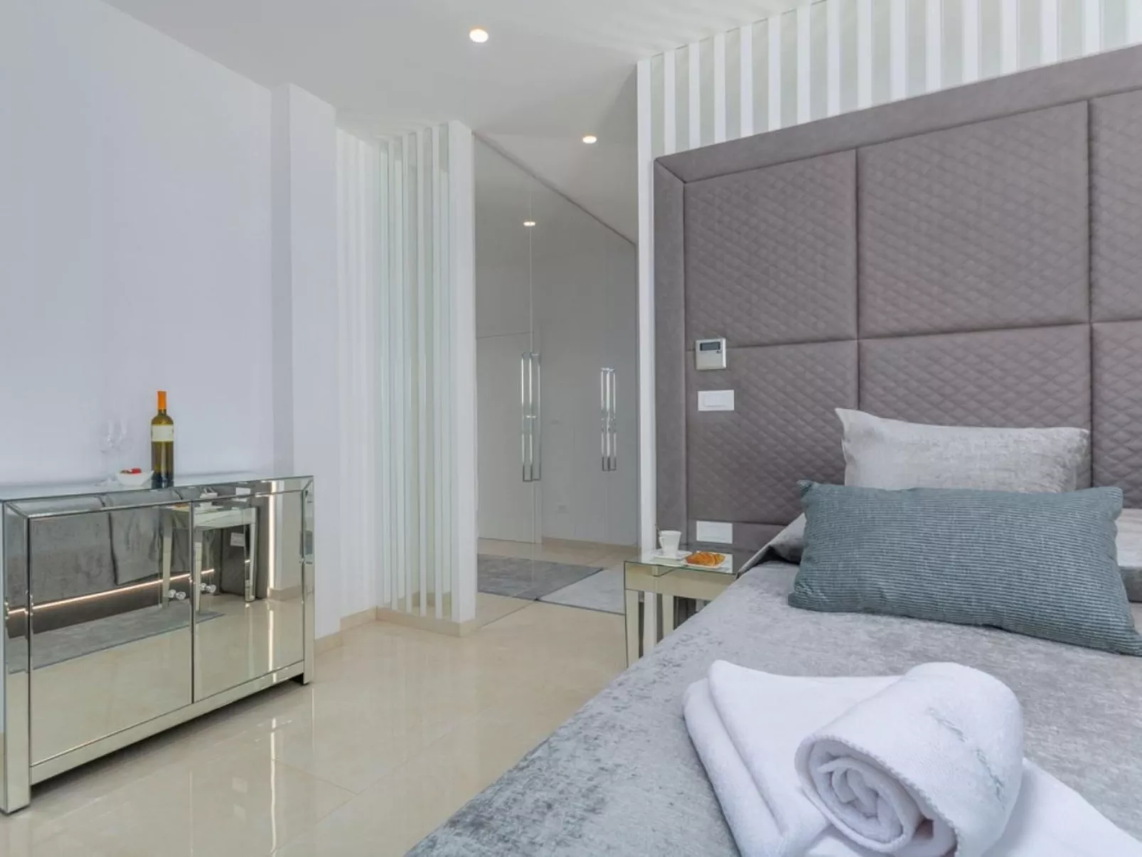 Villa Gabrijela für 10 Personen in Valentići-Inside