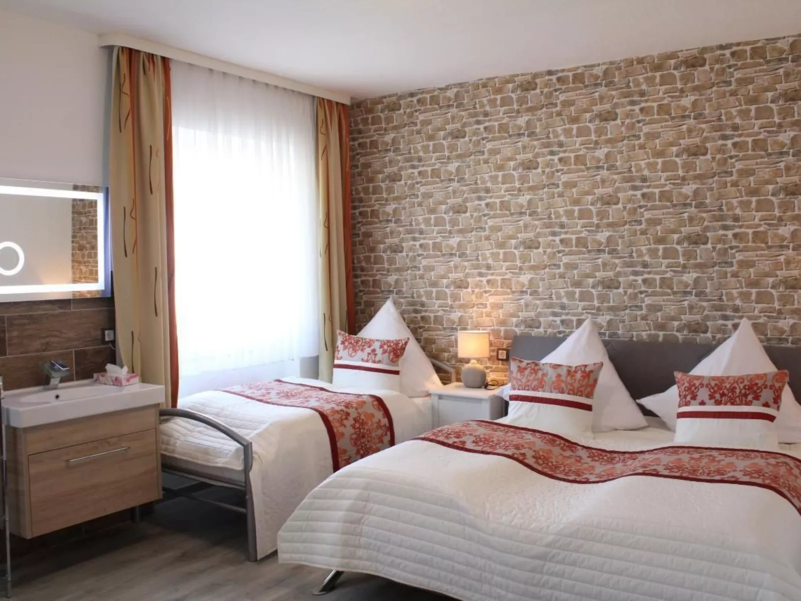 Modernes Ferienhaus in Daun-Dedans