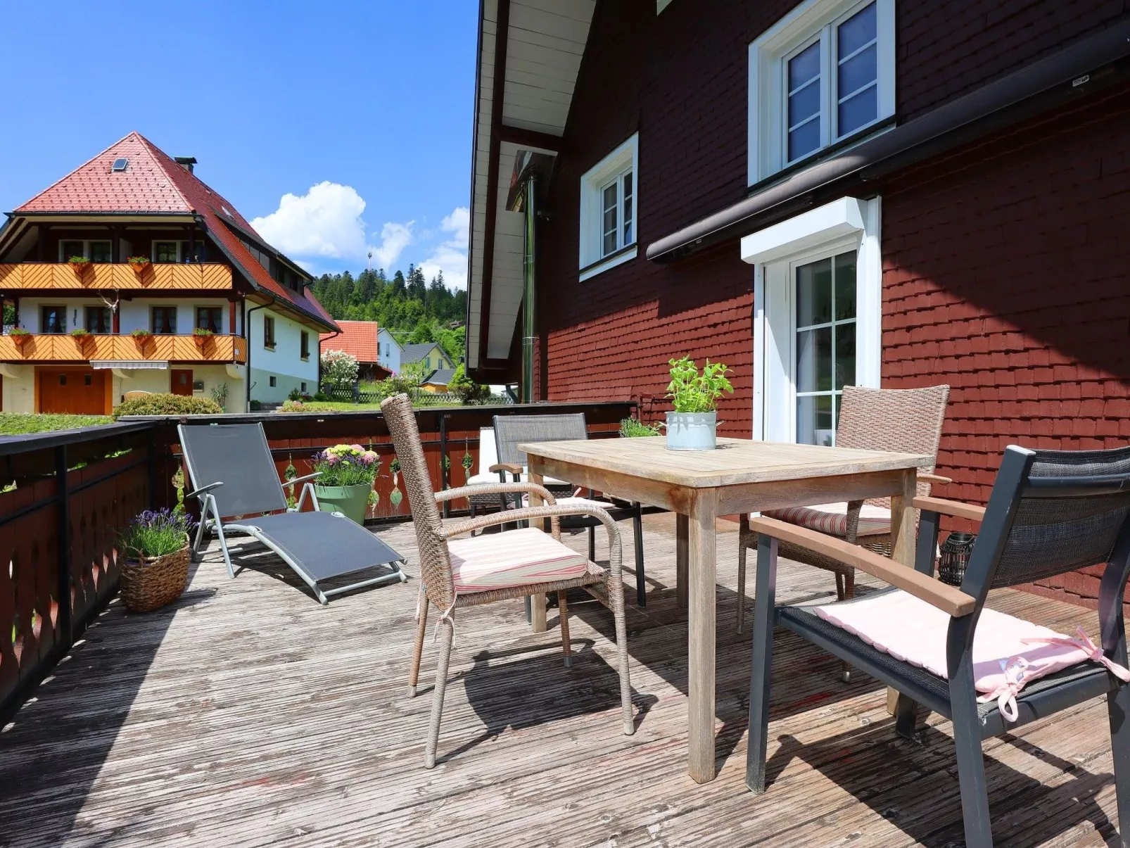 Schwarzwaldhaus St. Blasien, direkt am Bach-Image-tags.info