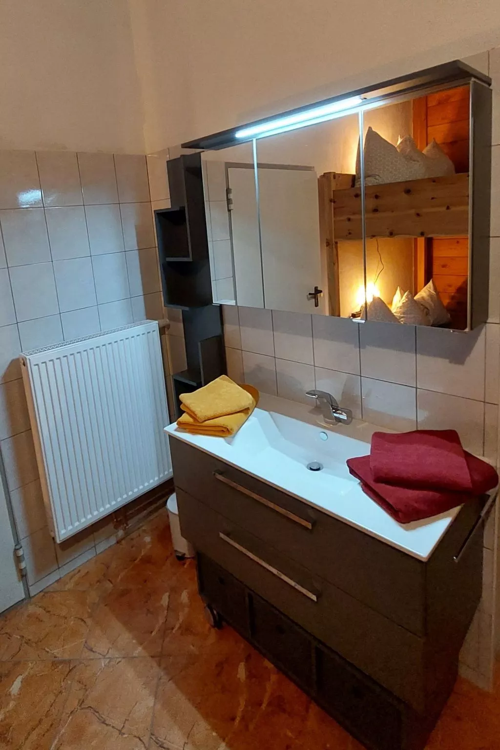 Zirbenholzalmhütte mit fantastischem Ausblick-Inside