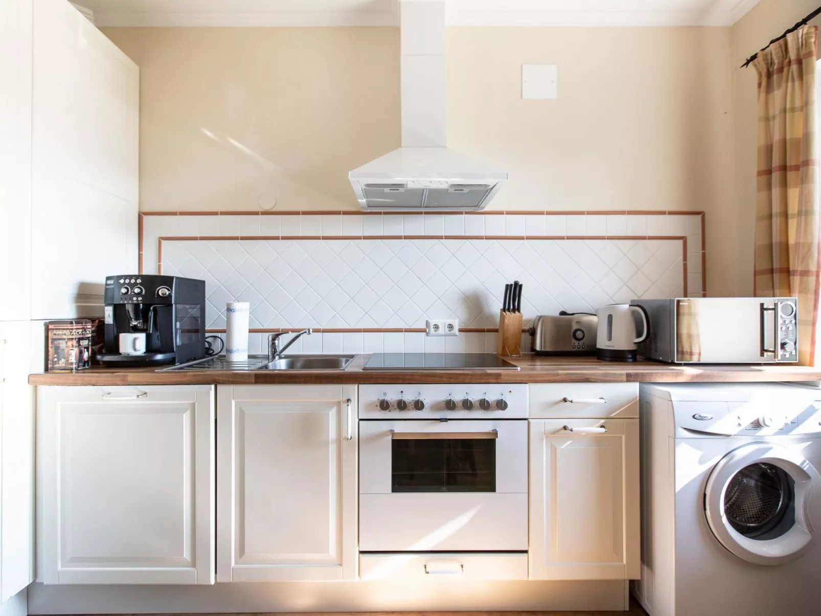 Exklusive Ferienwohnung in Piber mit Grill, Garten und Terrasse-Drinnen